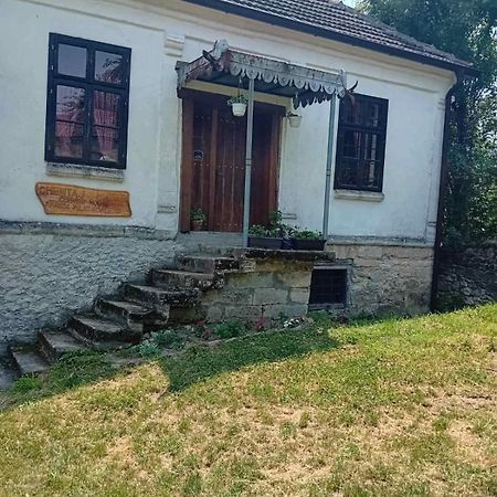 Country House Pivnica Milic Rogljevo Lejlighed Eksteriør billede