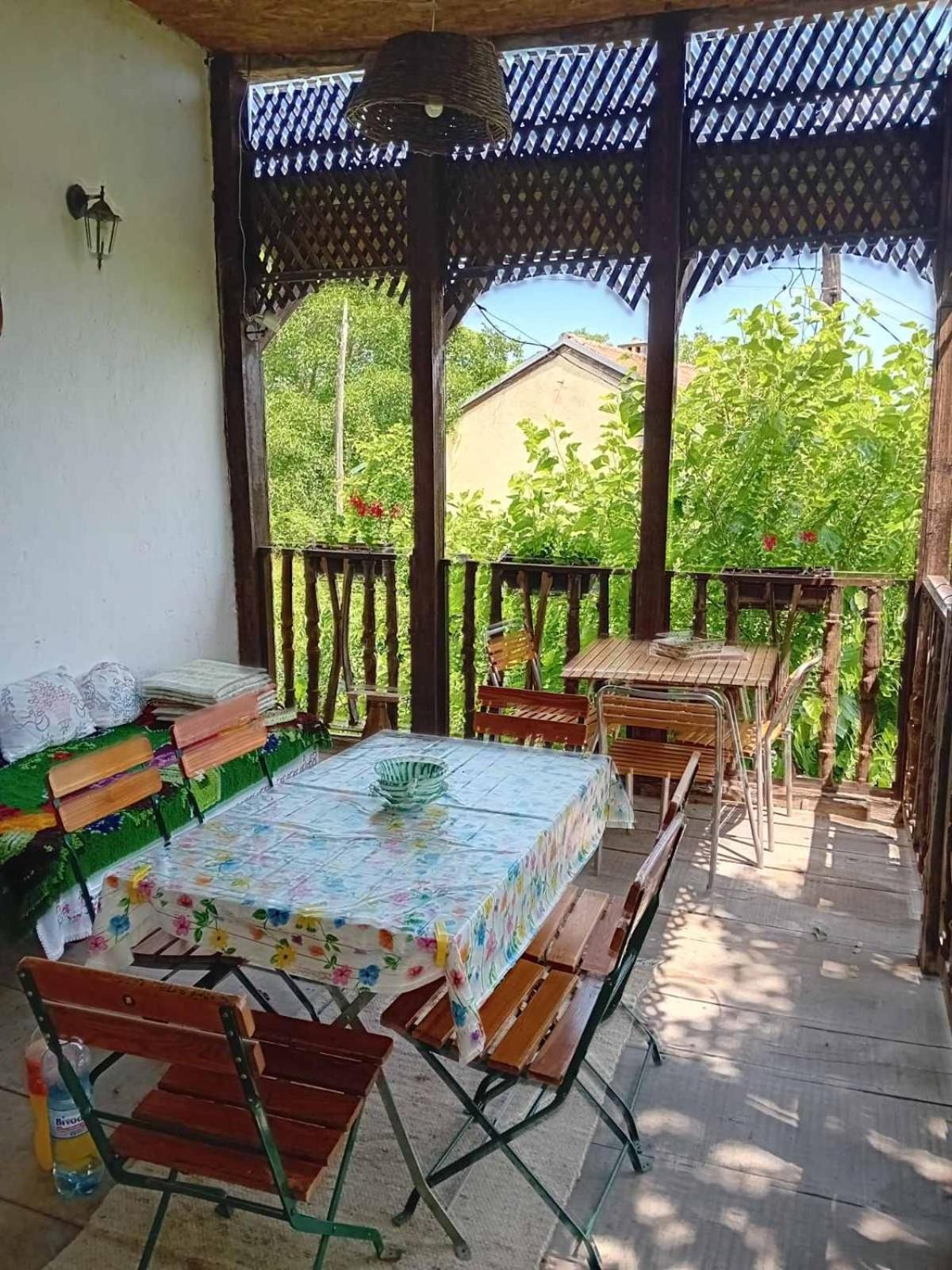 Country House Pivnica Milic Rogljevo Lejlighed Eksteriør billede